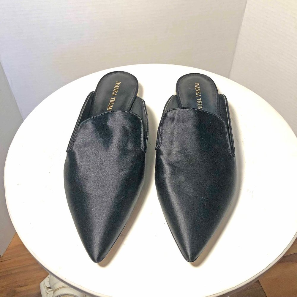 Ivanka Trump Womens Tissi 2 Satin Pointed Toe Mules Slides Shoes Black  Size 11M